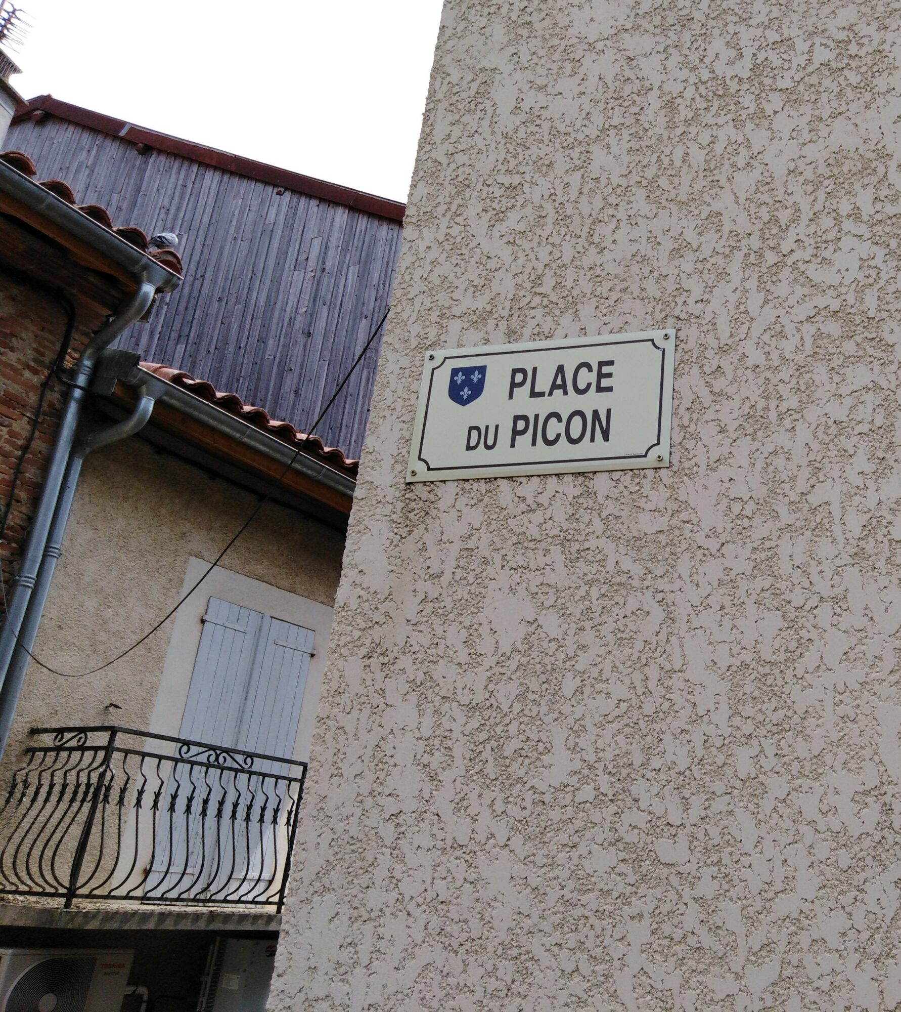 Plaque de rue Place du Picon, Office de Tourisme Cœur de Garonne