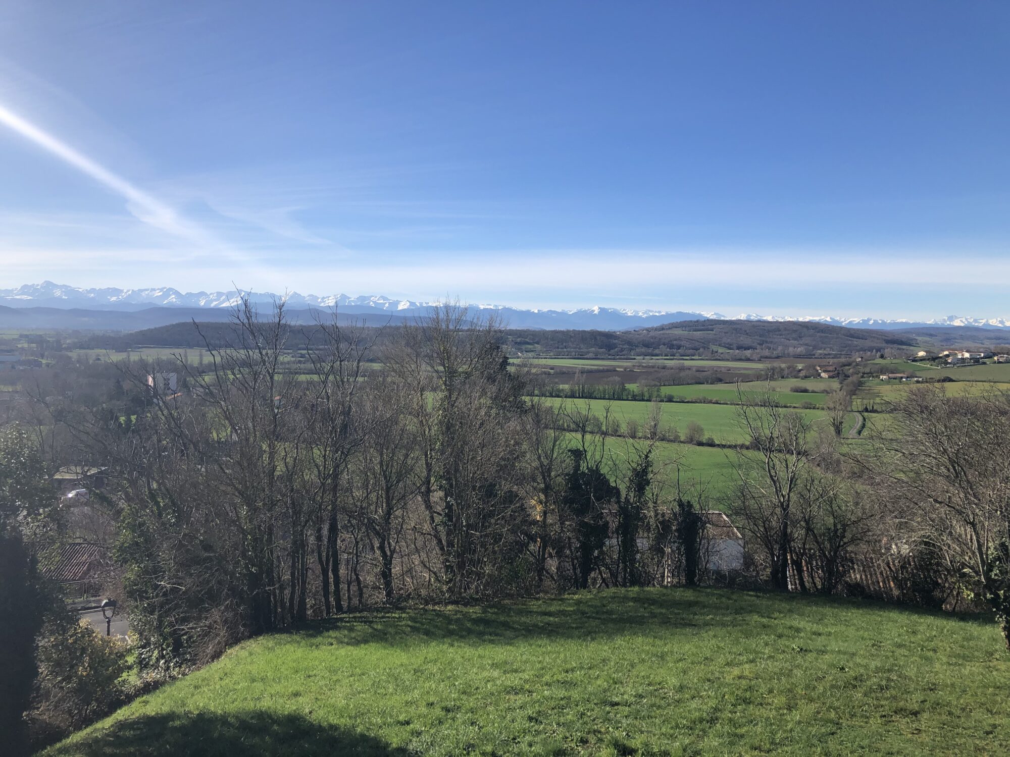 Vue sur les Pyrénées depuis Cœur de Garonne