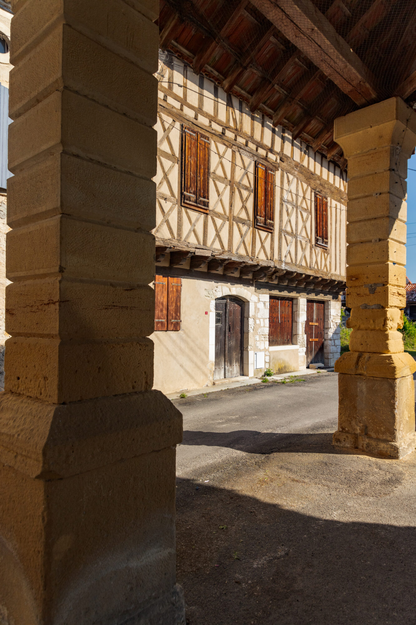 Maison à colombages sous une halle, Office de Tourisme Cœur de Garonne