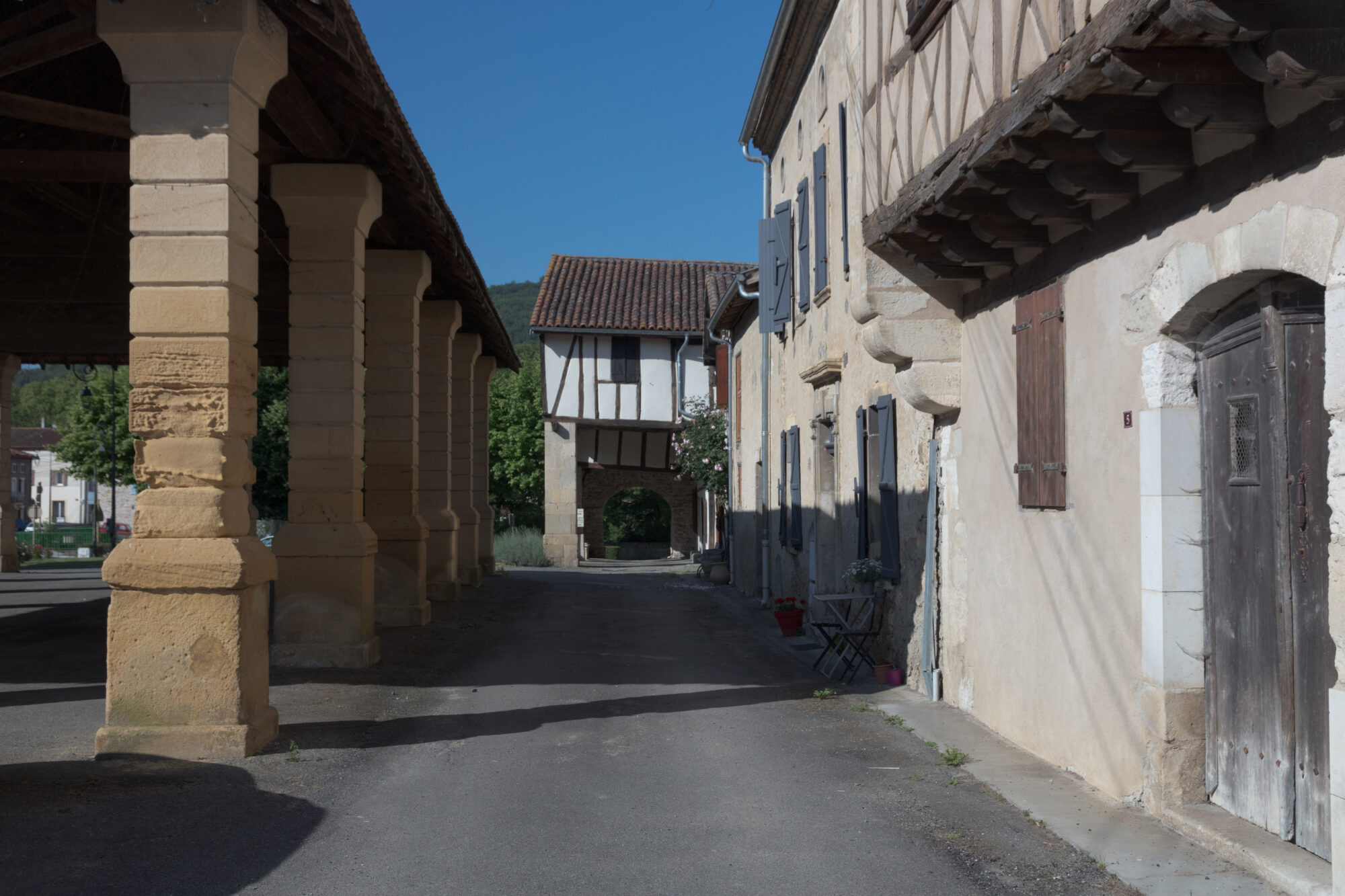 Rue de village à colombages, Office de Tourisme Cœur de Garonne