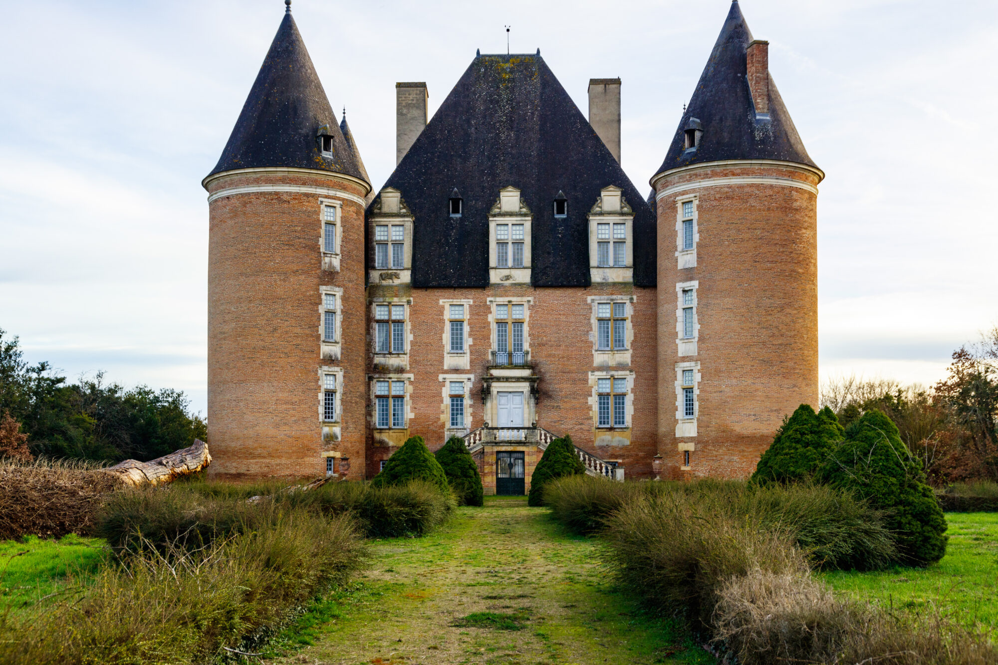 Château de briques à deux tours, Office de Tourisme Cœur de Garonne