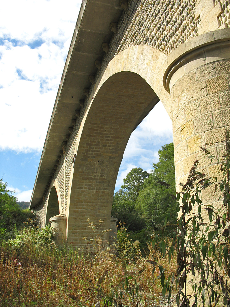 Viaduc en pierre à grandes arches, Office de Tourisme Cœur de Garonne