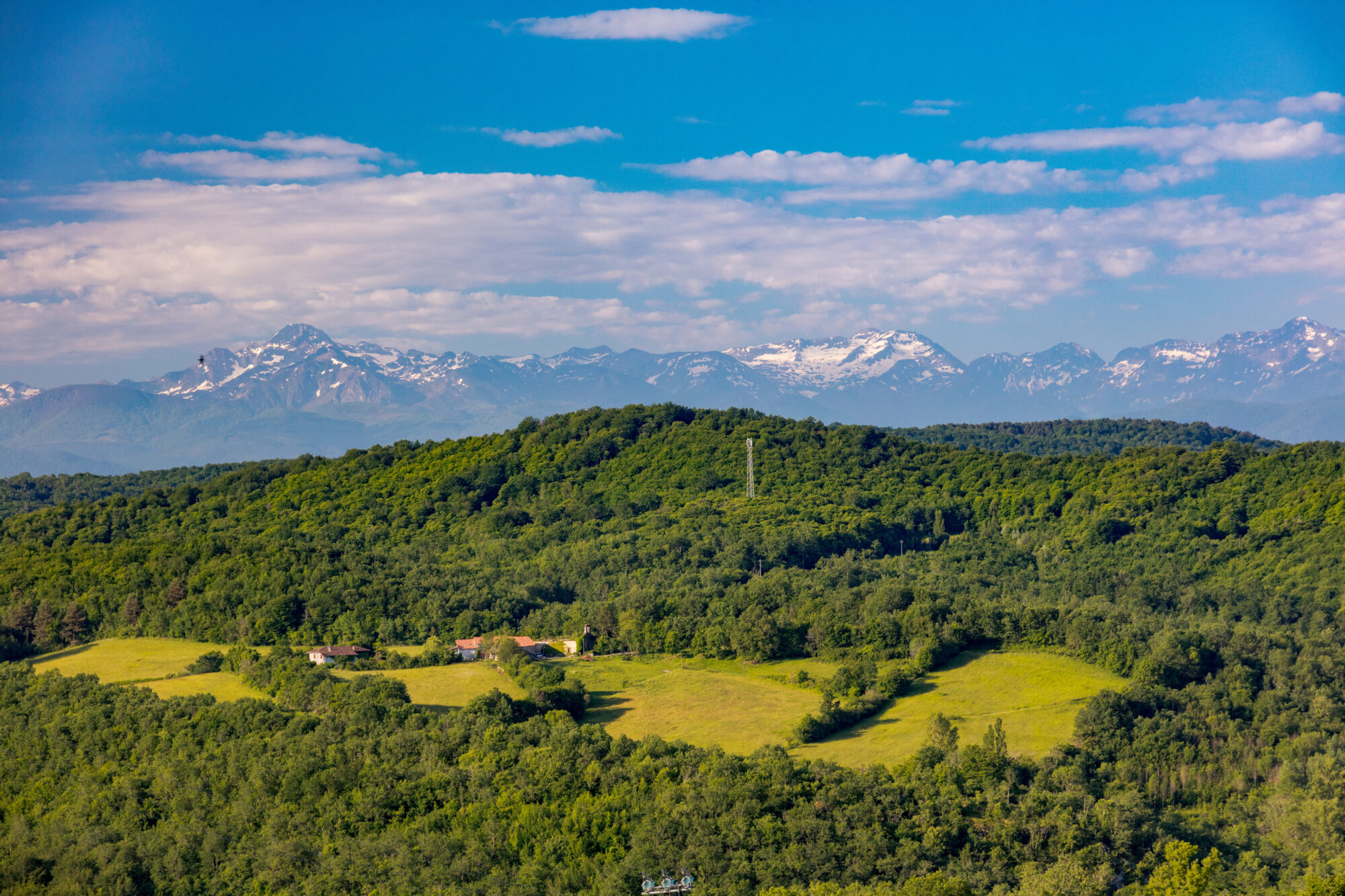 Panorama des Pyrénées depuis l’Office de Tourisme Cœur de Garonne