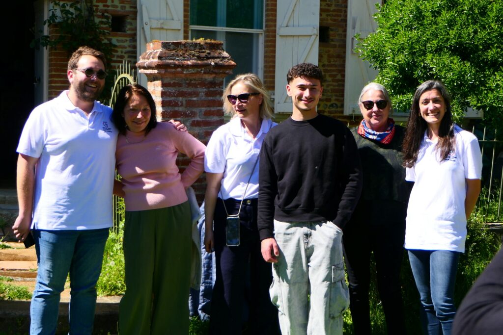 Équipe de l’Office de Tourisme Cœur de Garonne en groupe outdoors