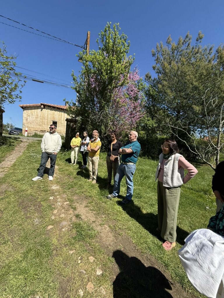 Groupe de visiteurs en visite guidée avec l’Office de Tourisme Cœur de Garonne