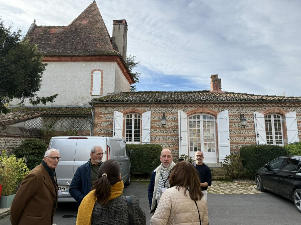 Visite guidée devant une demeure, Office de Tourisme Cœur de Garonne
