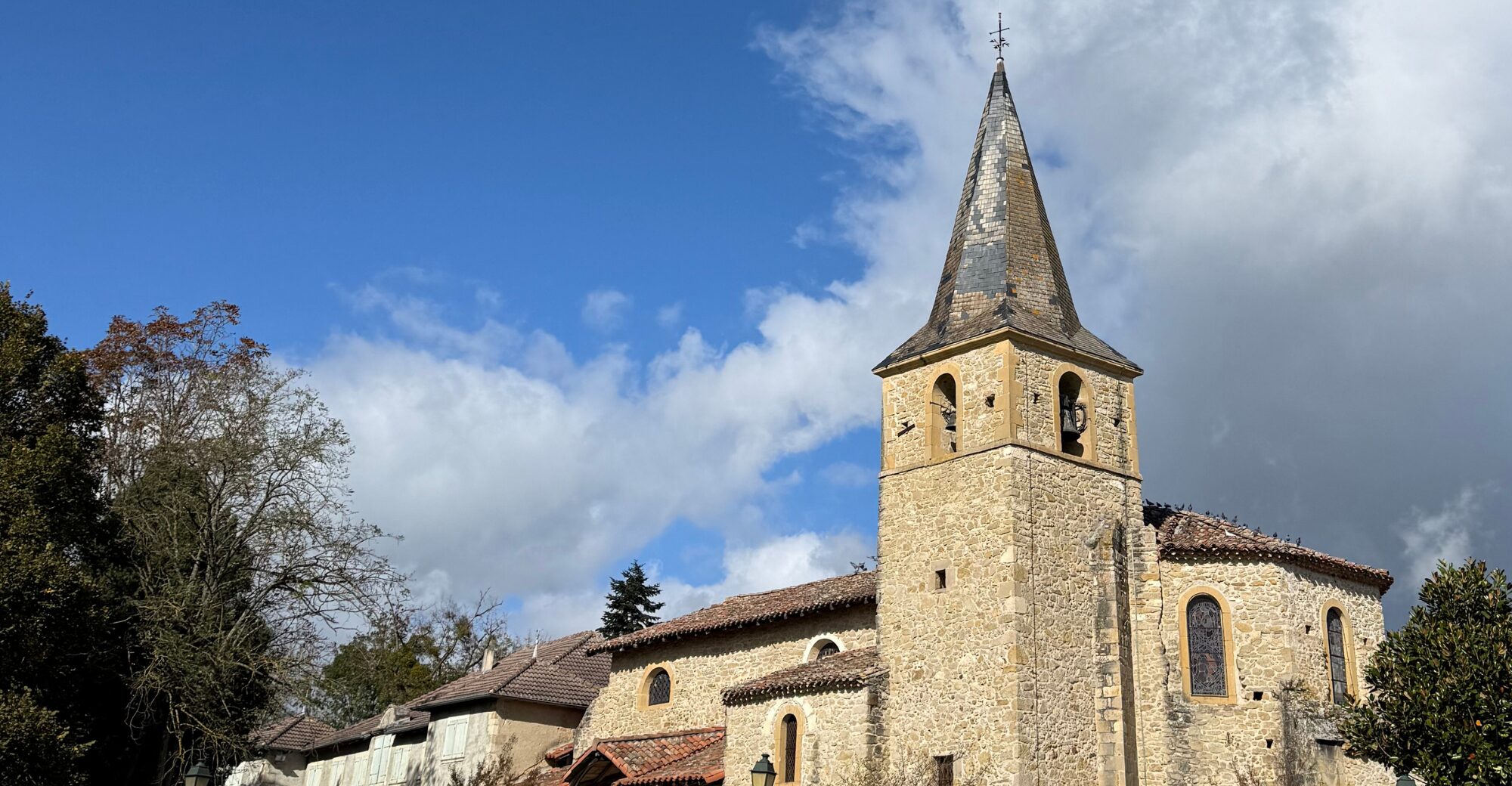 Église en pierre avec clocher, Office de Tourisme Cœur de Garonne