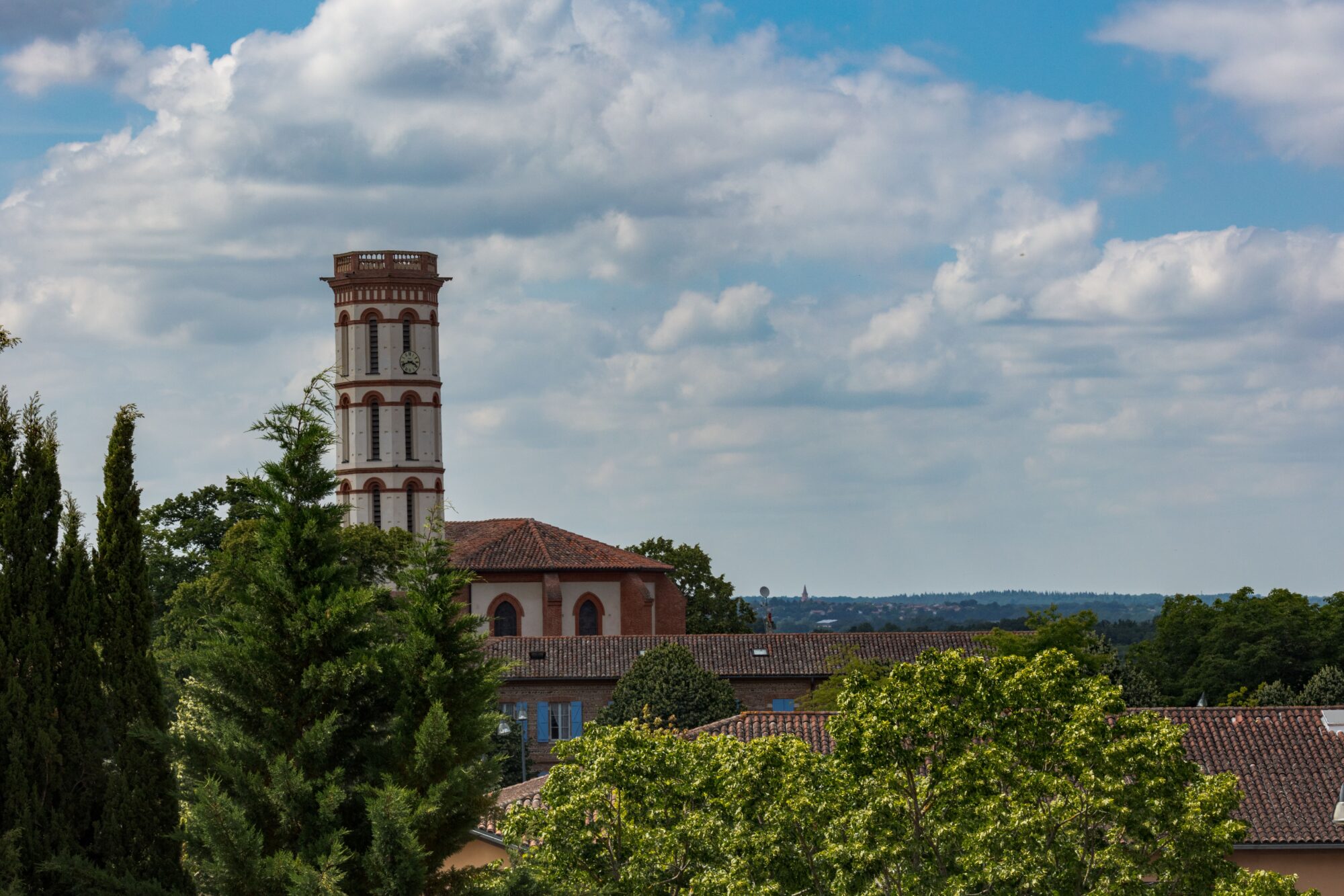 Clocher d’église au cœur du village, Office de Tourisme Cœur de Garonne