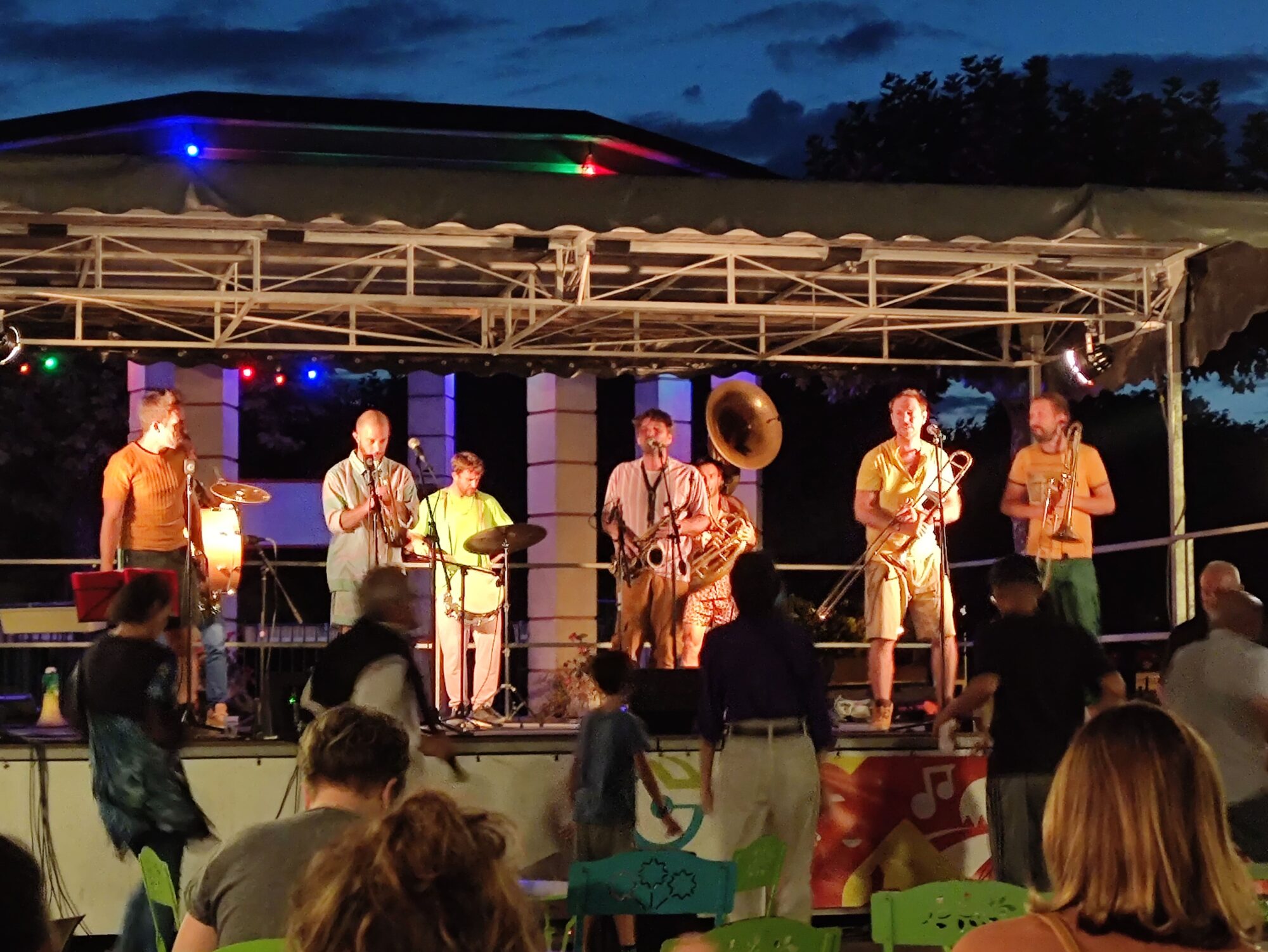 Concert de fanfare sur scène, Office de Tourisme Cœur de Garonne