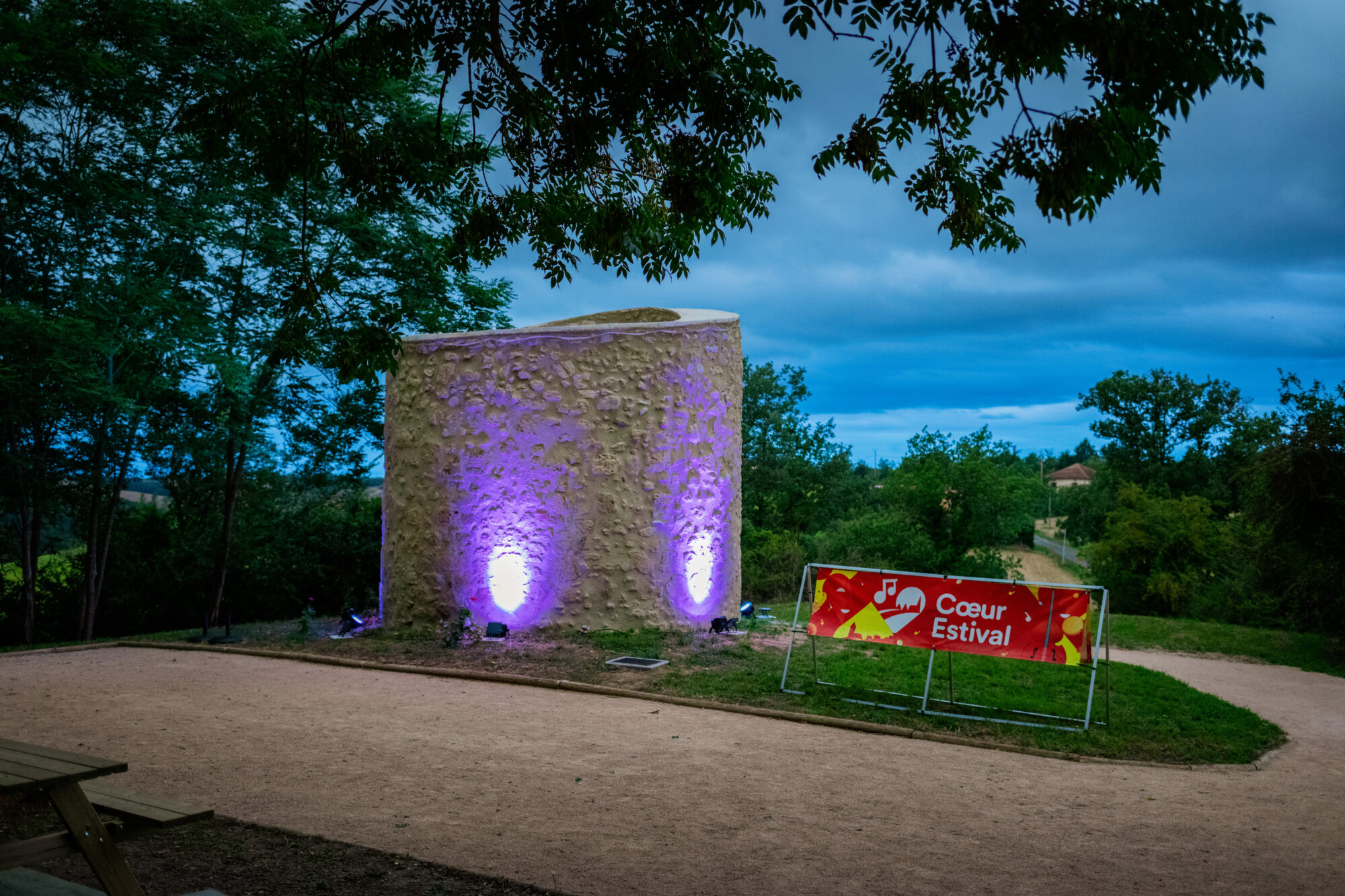 Monument éclairé du festival Cœur Estival, Office de Tourisme Cœur de Garonne