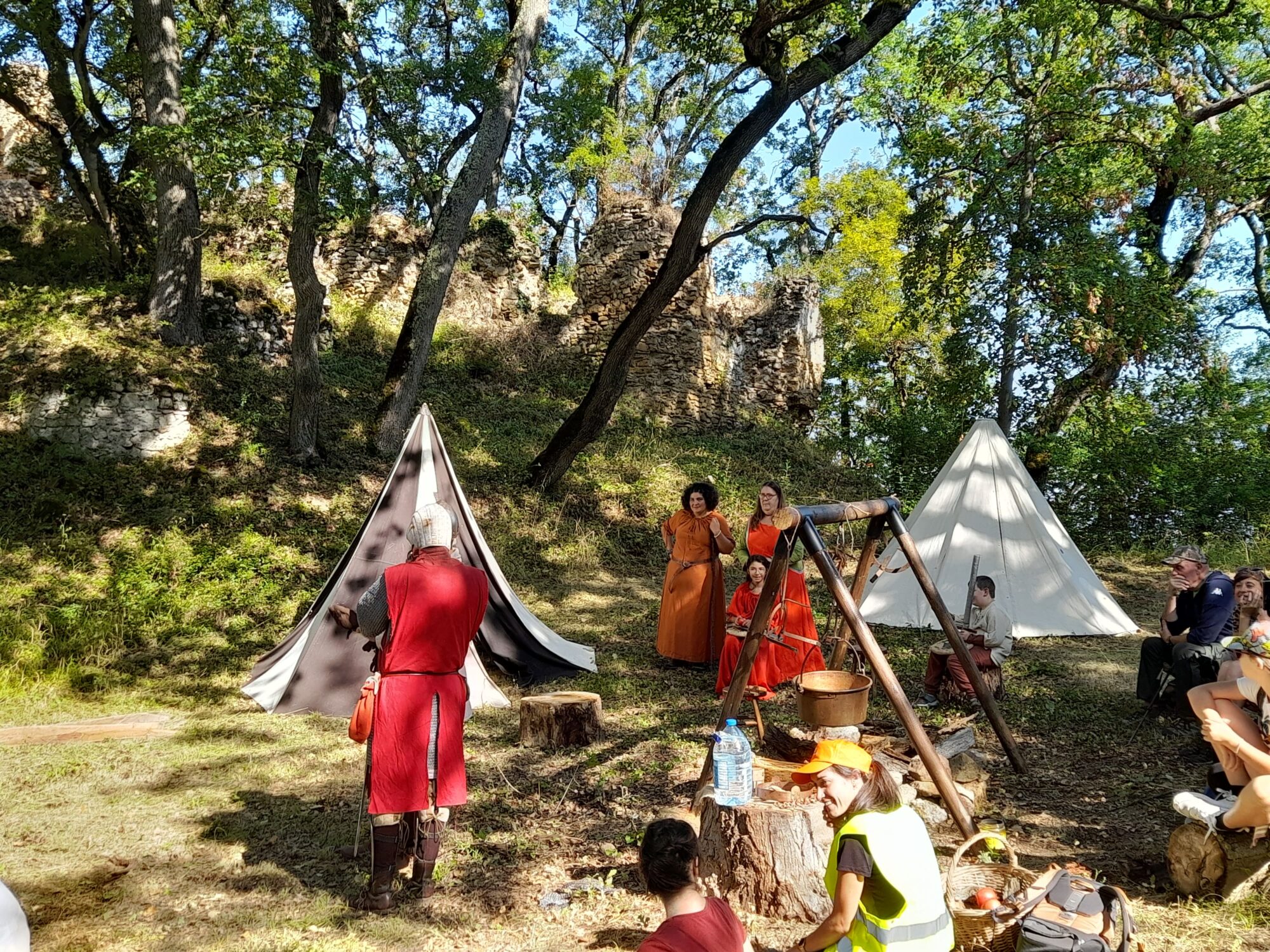 Campement médiéval en animation, Office de Tourisme Cœur de Garonne