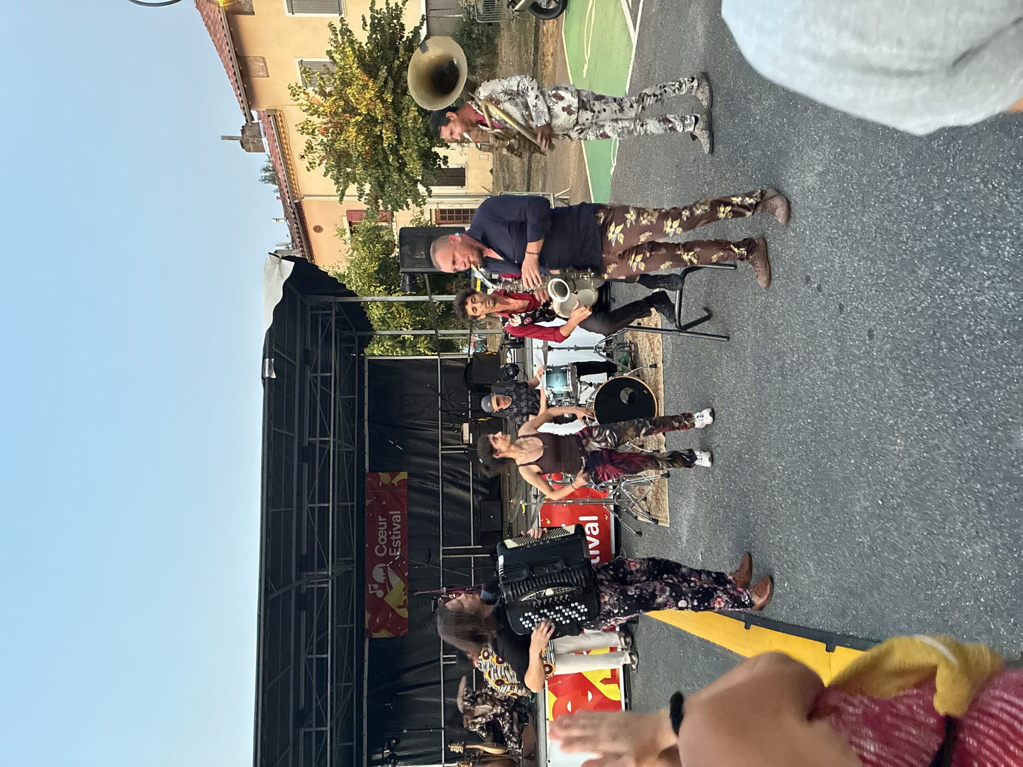 Musiciens et danseurs en rue au Cœur Estival de Cœur de Garonne