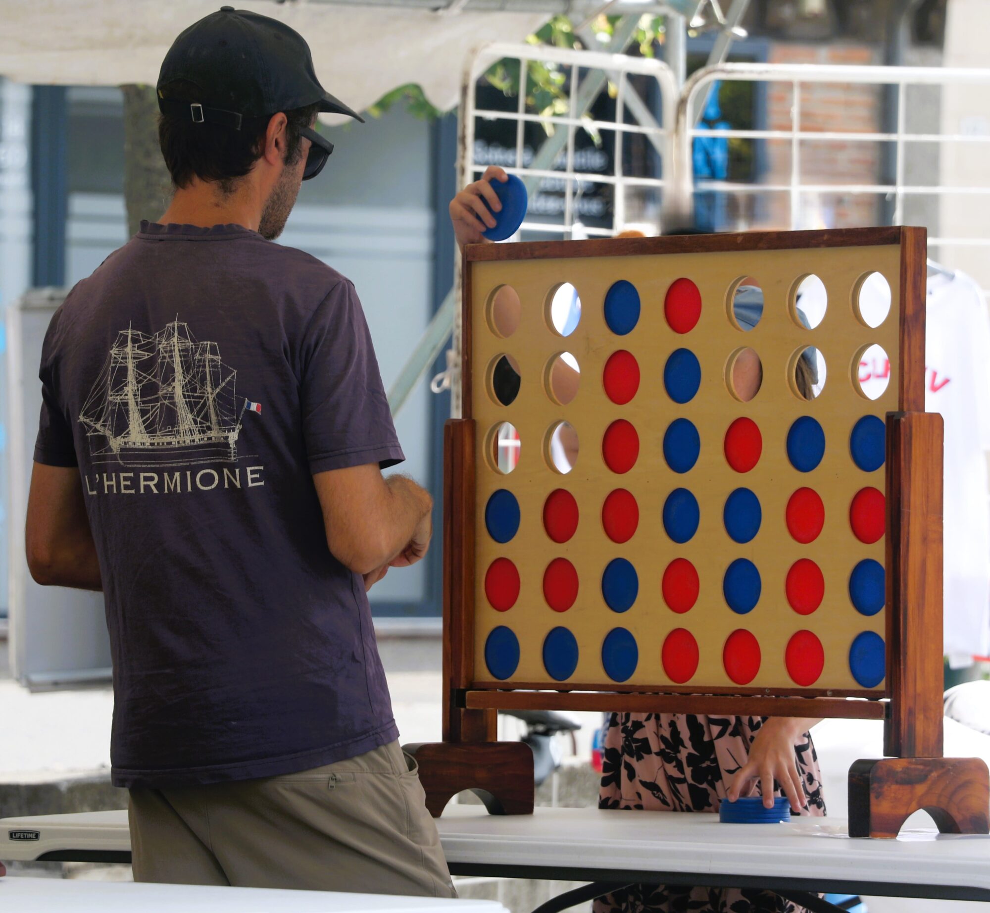 Jeu Puissance 4 géant en plein air, Office de Tourisme Cœur de Garonne