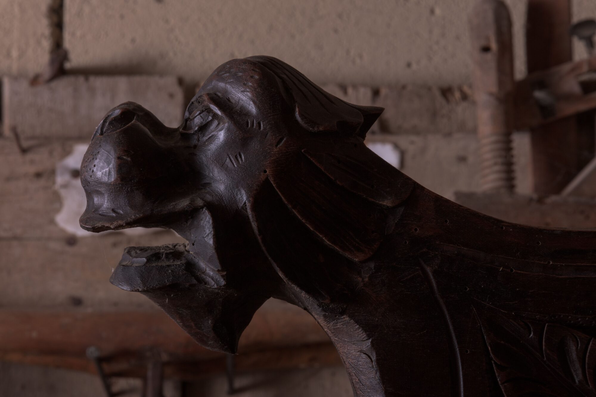 Tête de cheval sculptée en bois, Office de Tourisme Cœur de Garonne