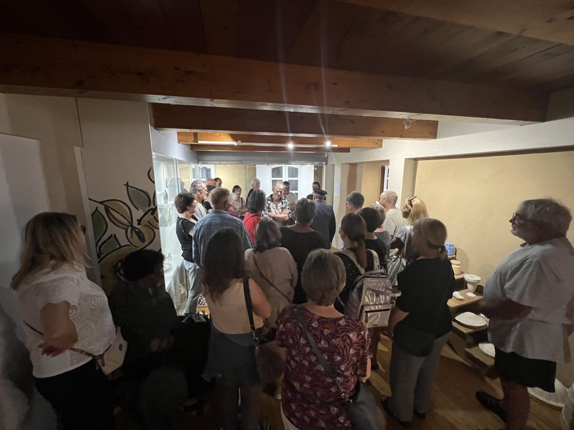 Visite guidée en groupe dans un musée par l’Office de Tourisme Cœur de Garonne