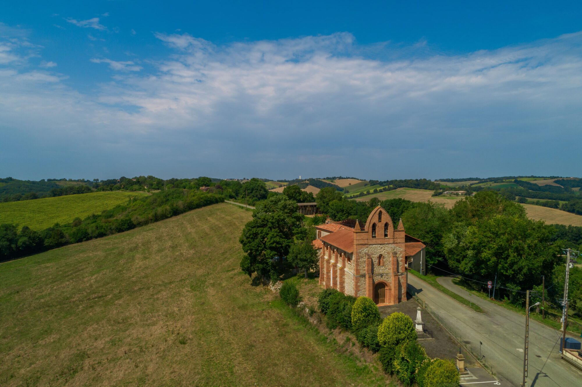Chapelle en brique au cœur des collines, Office de Tourisme Cœur de Garonne
